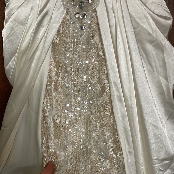 Satin beaded with lace insert gown/ wedding dress - Picture 2 of 13
